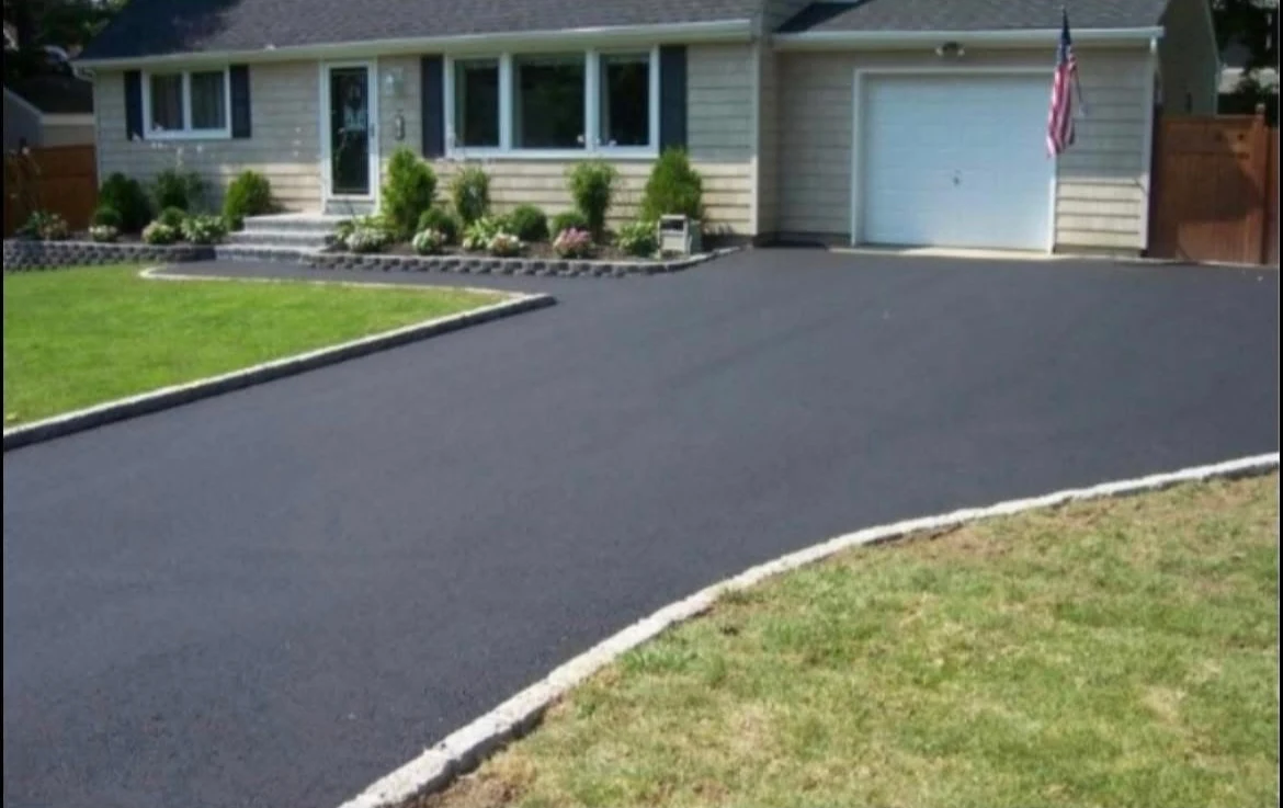 Oil and Stone Driveways in Suffolk County: Cost, Look, and Long-Term Value